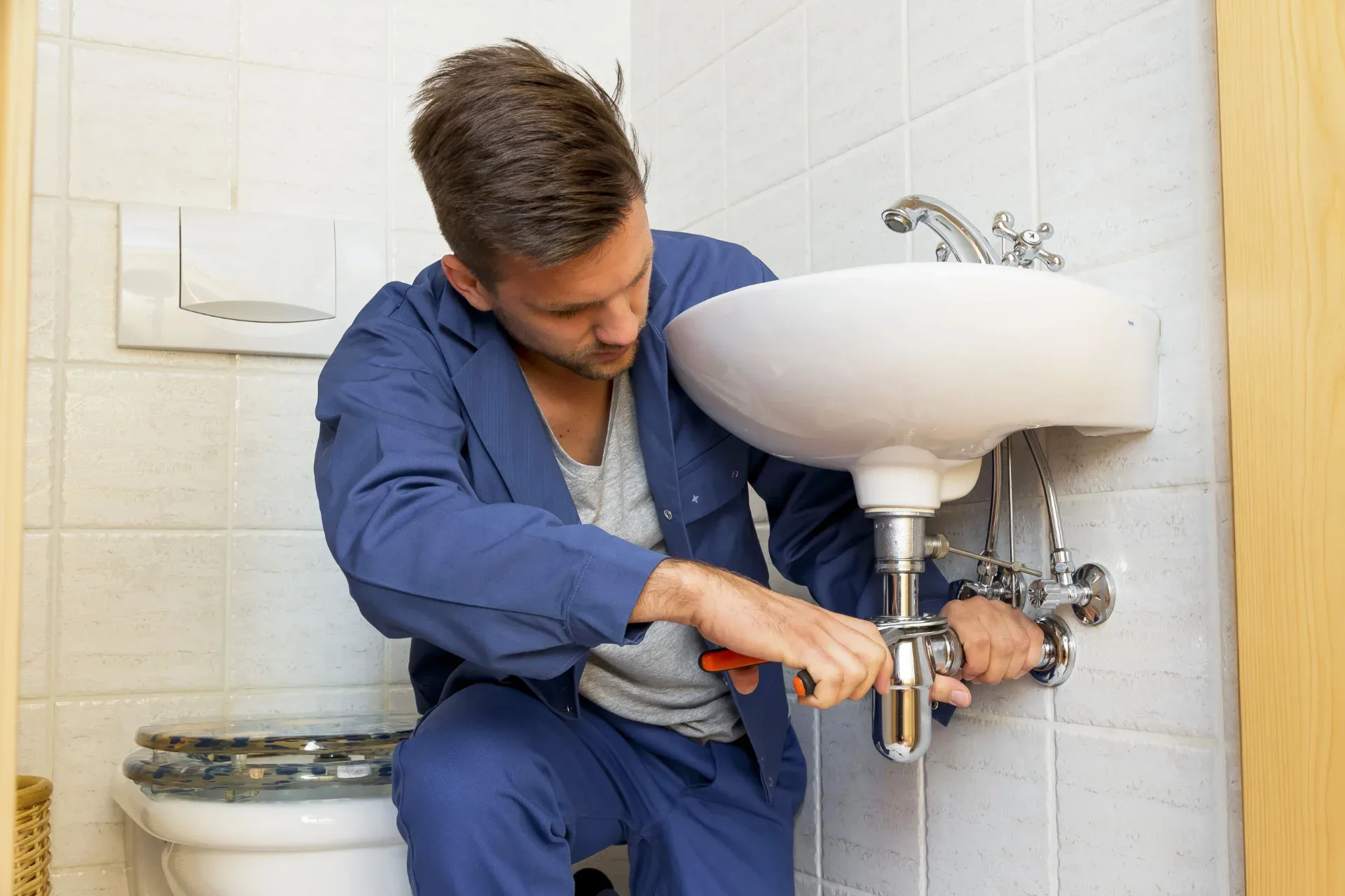 Licensed plumber in Essex Ontario